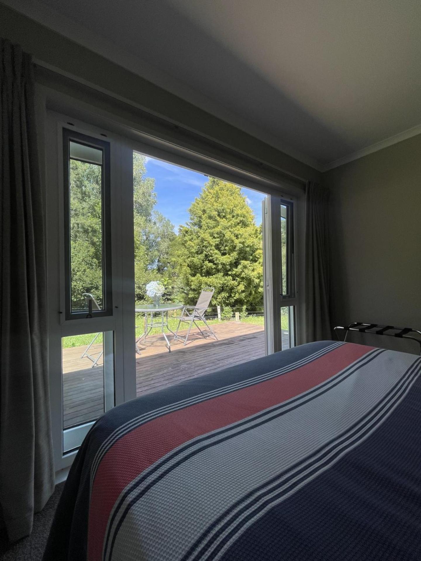 Guest Wing In Richmond Downs Appartement Walton Buitenkant foto